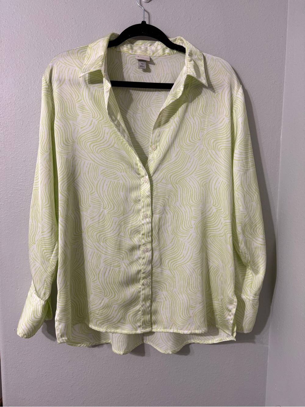 Chic Light Green Swirl Abstract Print Satin Silky Button Down Oversized Shirt XS